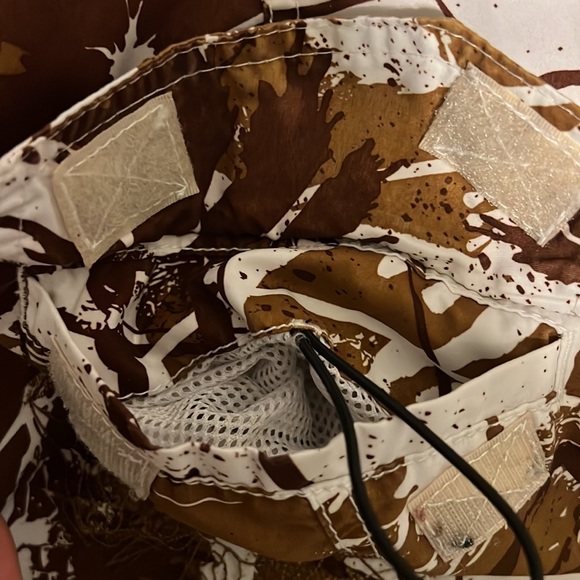 BodyGlove swim Trunks Size 34 Color White and Brown with one Side pocket - Picture 6 of 9